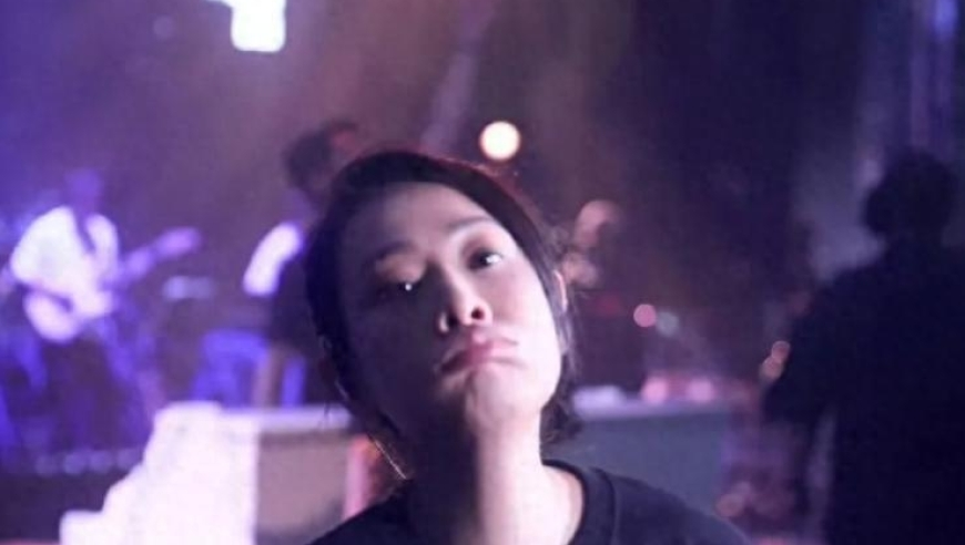 女子拿400元换零钱意外换到4千,2025澳门六开奖结果记录,动态词语解释落实_游戏版V12.97